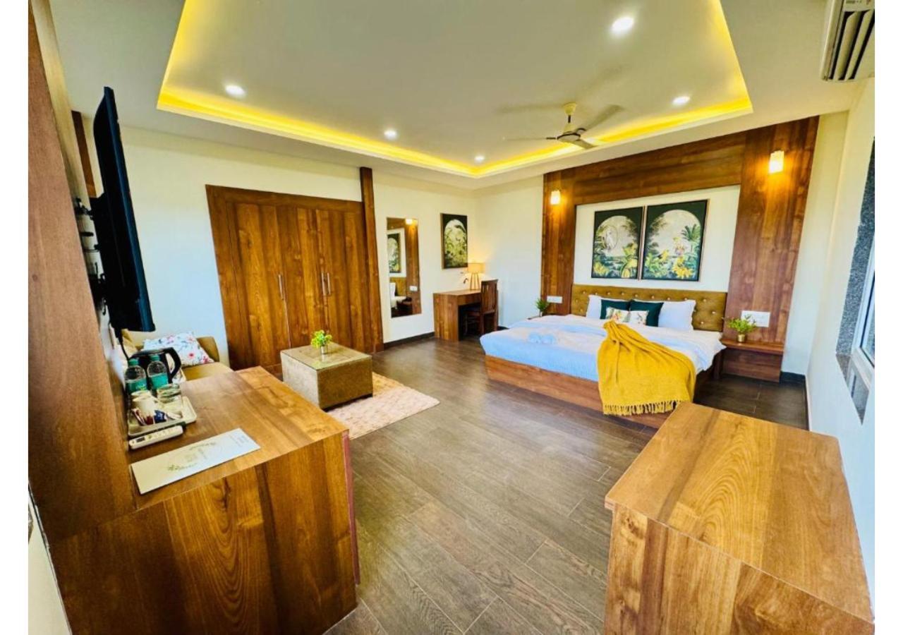 Bluo Amani Vagator - Boutique Hotel Goa อันจูนา ภายนอก รูปภาพ