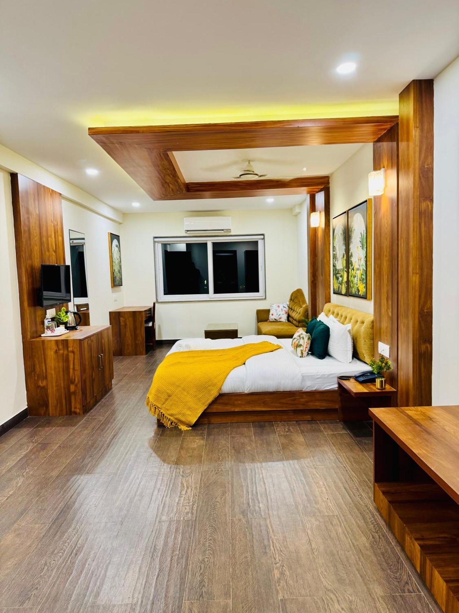Bluo Amani Vagator - Boutique Hotel Goa อันจูนา ภายนอก รูปภาพ