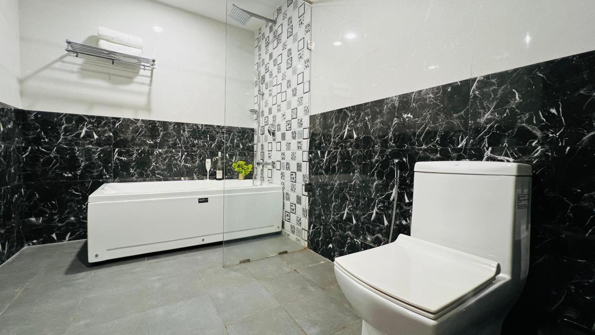 Bluo Amani Vagator - Boutique Hotel Goa อันจูนา ภายนอก รูปภาพ