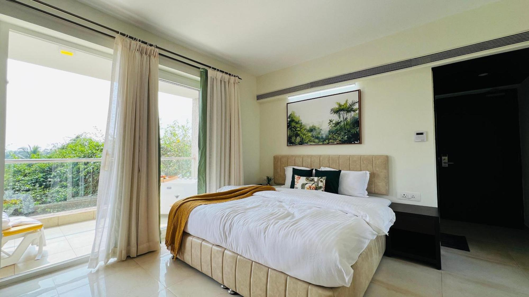 Bluo Amani Vagator - Boutique Hotel Goa อันจูนา ภายนอก รูปภาพ