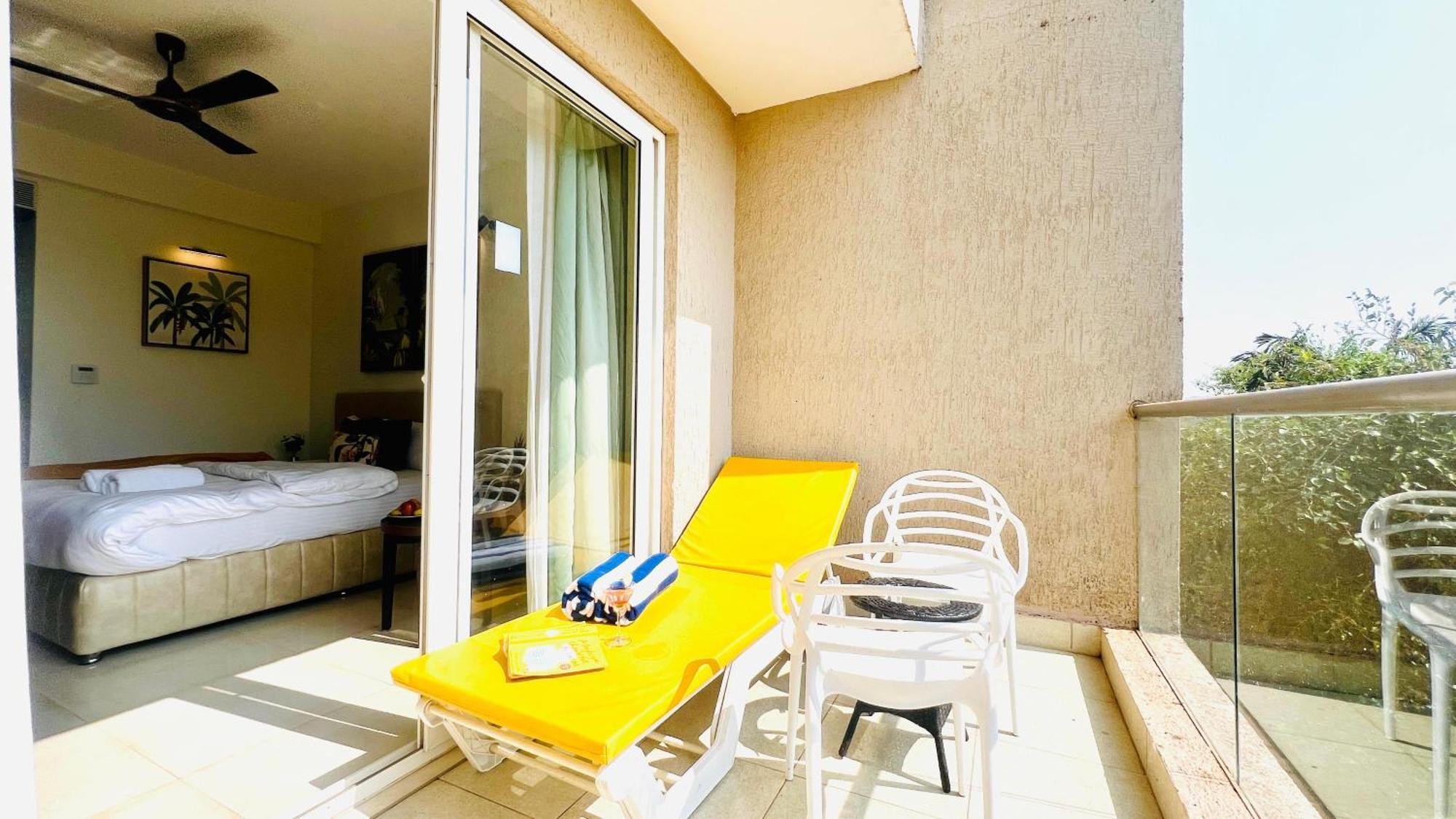 Bluo Amani Vagator - Boutique Hotel Goa อันจูนา ภายนอก รูปภาพ